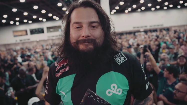 Professional Smash Player Mang0